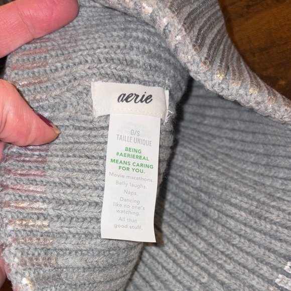 Aerie Cozy Knit Pom-Pom Beanie - Metallic Silver and Black one size. (last one) - Picture 5 of 5